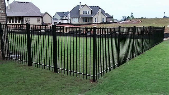 Fence types. aluminum 5 3 Rail Independence Smooth Top Screwless fence maintenance