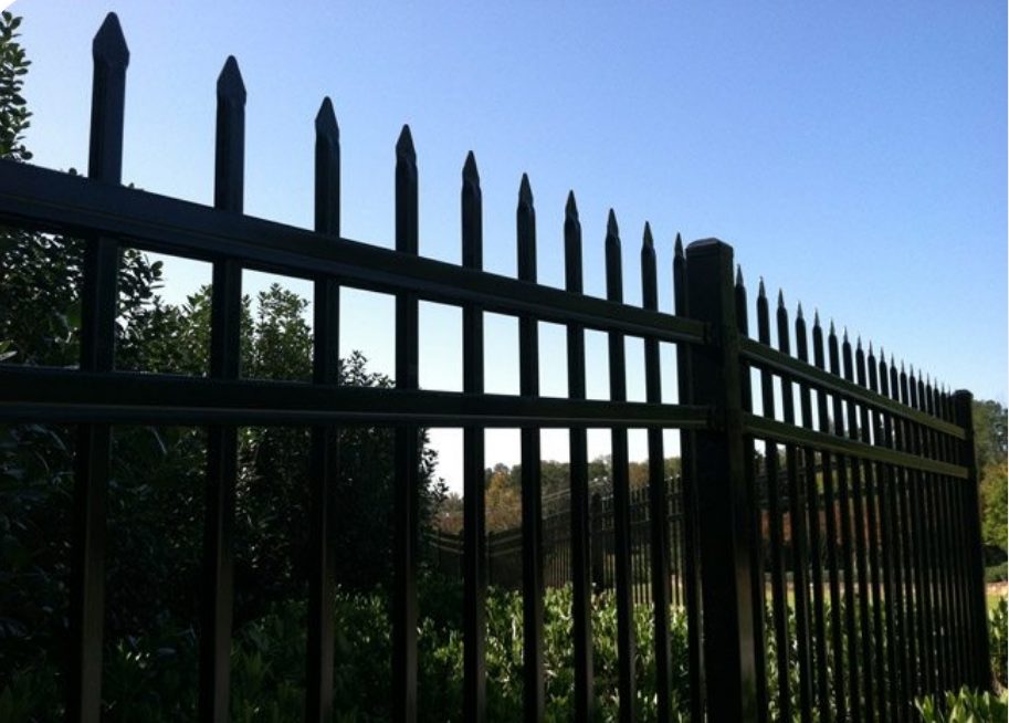 Spear top metal fence