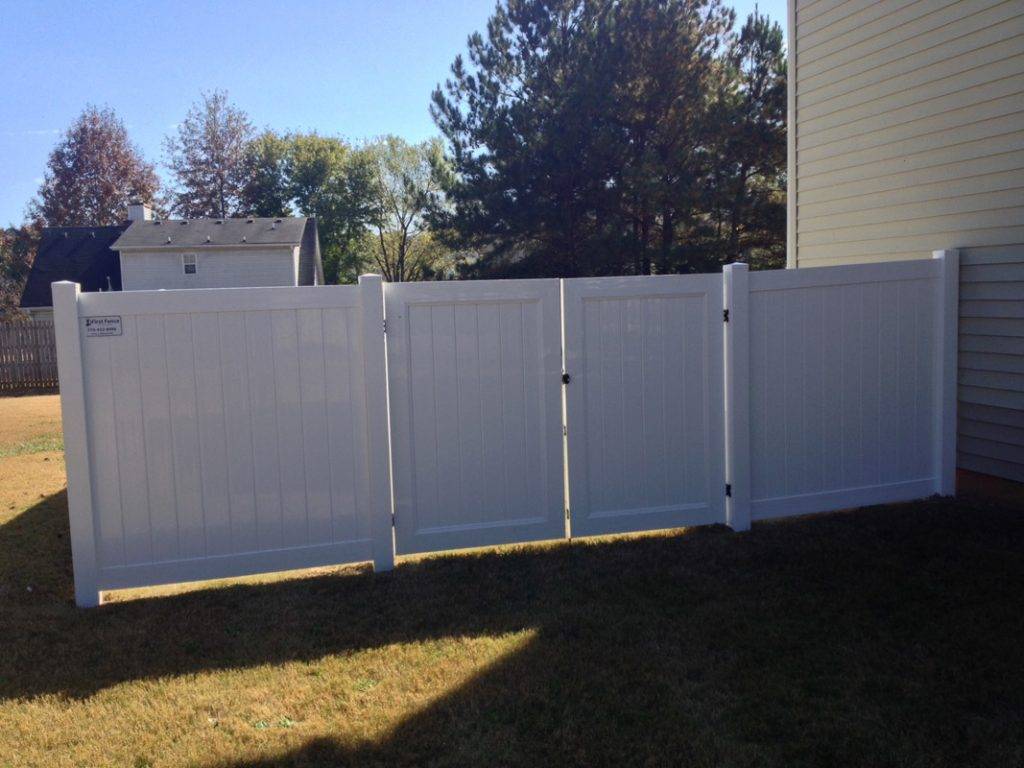 best fence for dogs 6' PVC Privacy fence